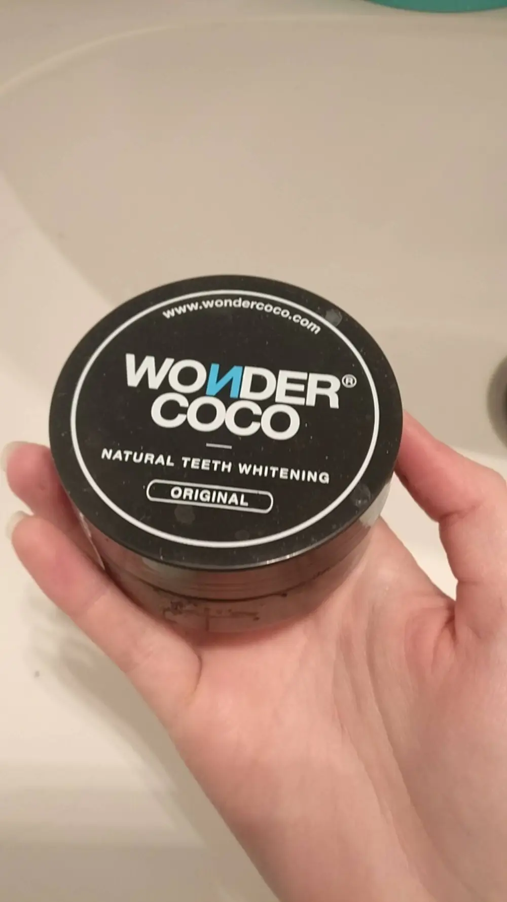 WONDER COCO - Natural teeth whitening