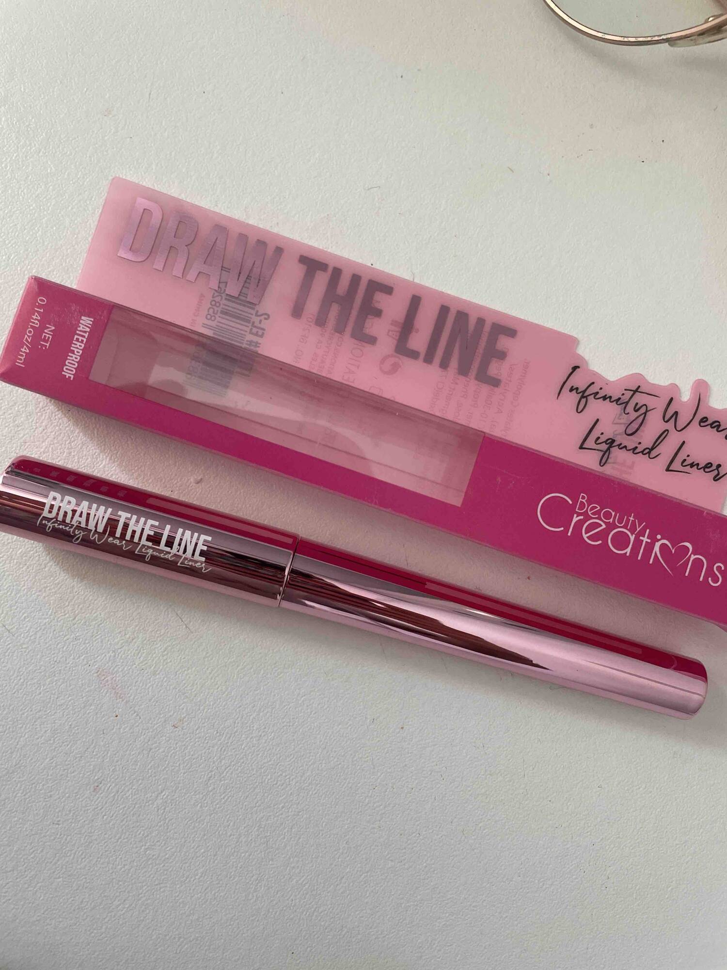 BEAUTY CREATIONS - Draw the line - Infinity wear liquid liner
