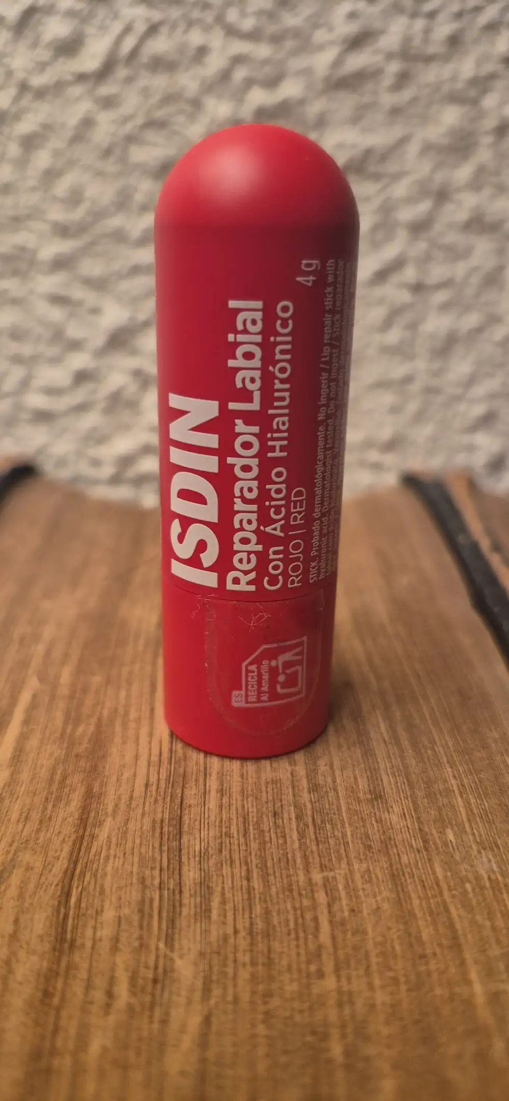 ISDIN - Reparador labial con acido hialuronico rojo