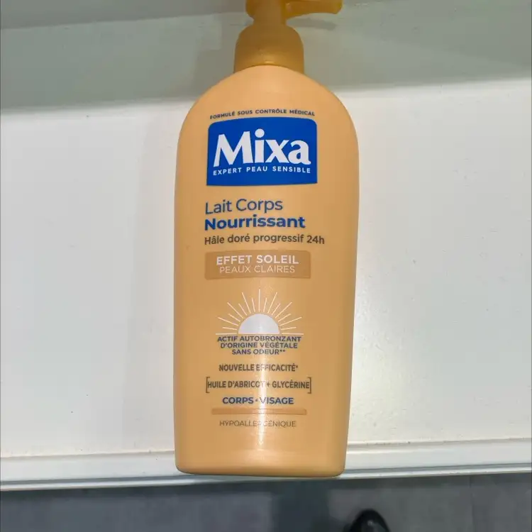 MIXA - Lait corps nourrissant effet soleil peaux claires