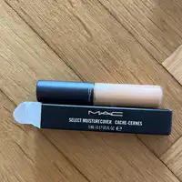 MAC COSMETICS - Select moisturecover cache-cernes