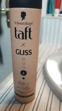 SCHWARZKOPF - Taft gliss - Pflegendes haarspray halt 2