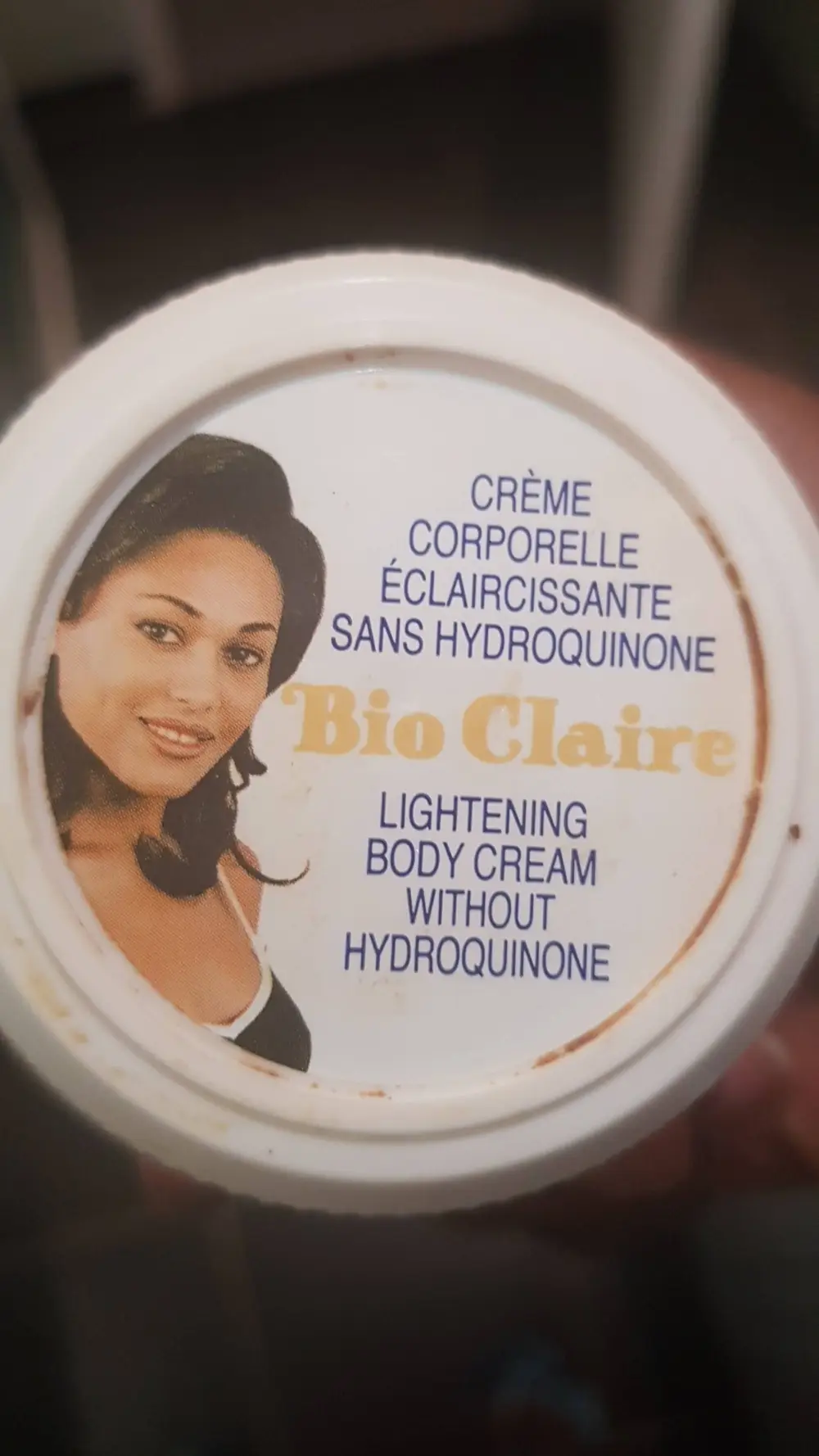 BIO CLAIRE - Crème corporelle éclaircissante sans hydroquinone