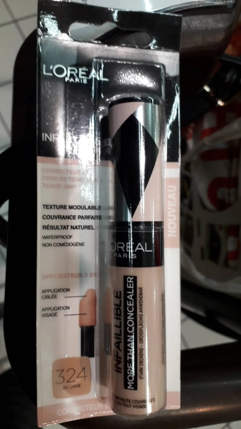 L'ORÉAL PARIS - Infaillible - Correcteur et fond de teint 2 en 1 324 avoine