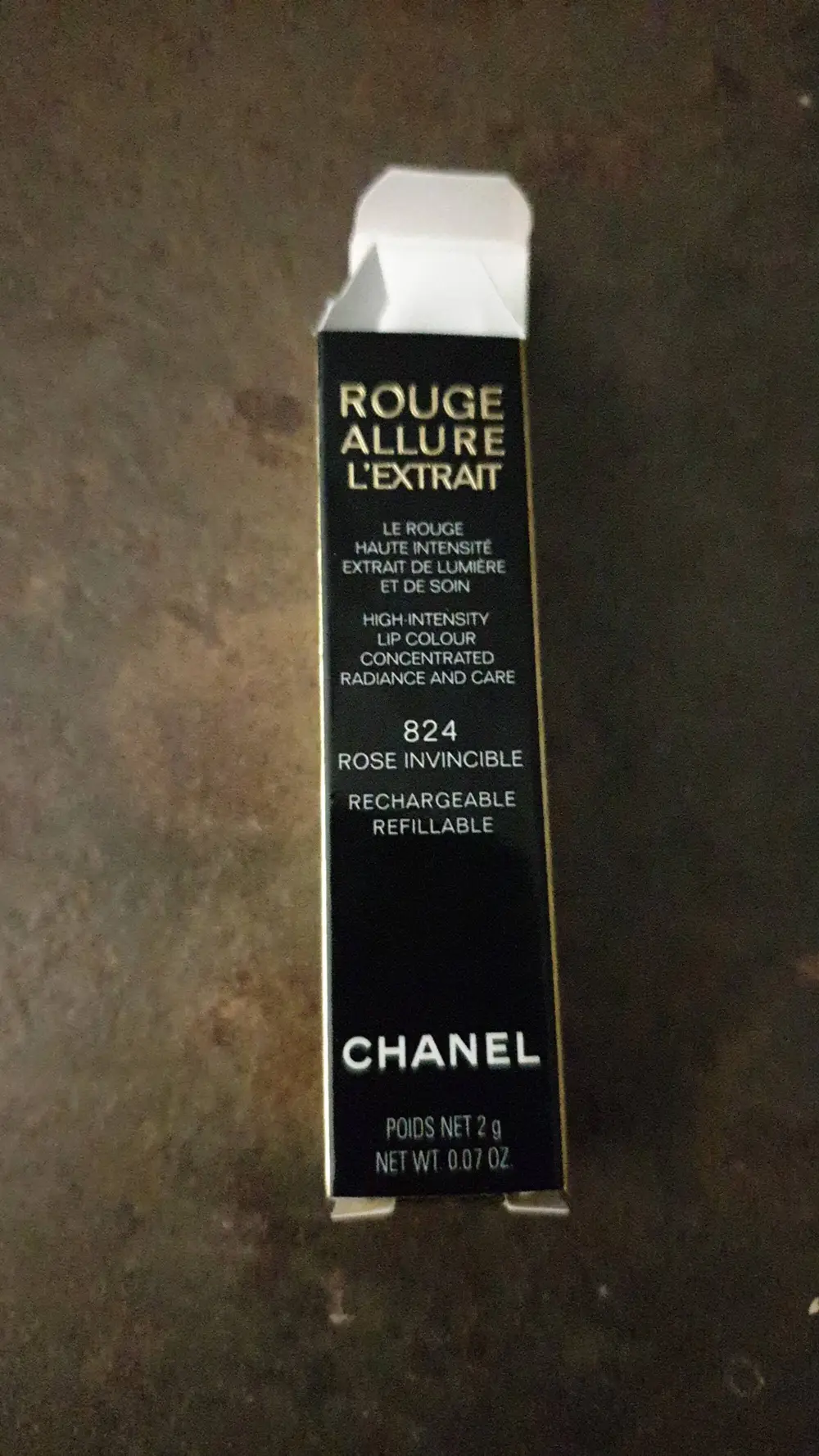 CHANEL - Rouge allure l'extrait 824 rose invincible 