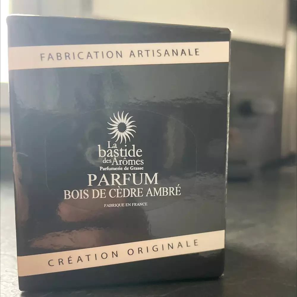 LA BASTIDE DES ARÔMES - Parfum bois de cèdre ambré