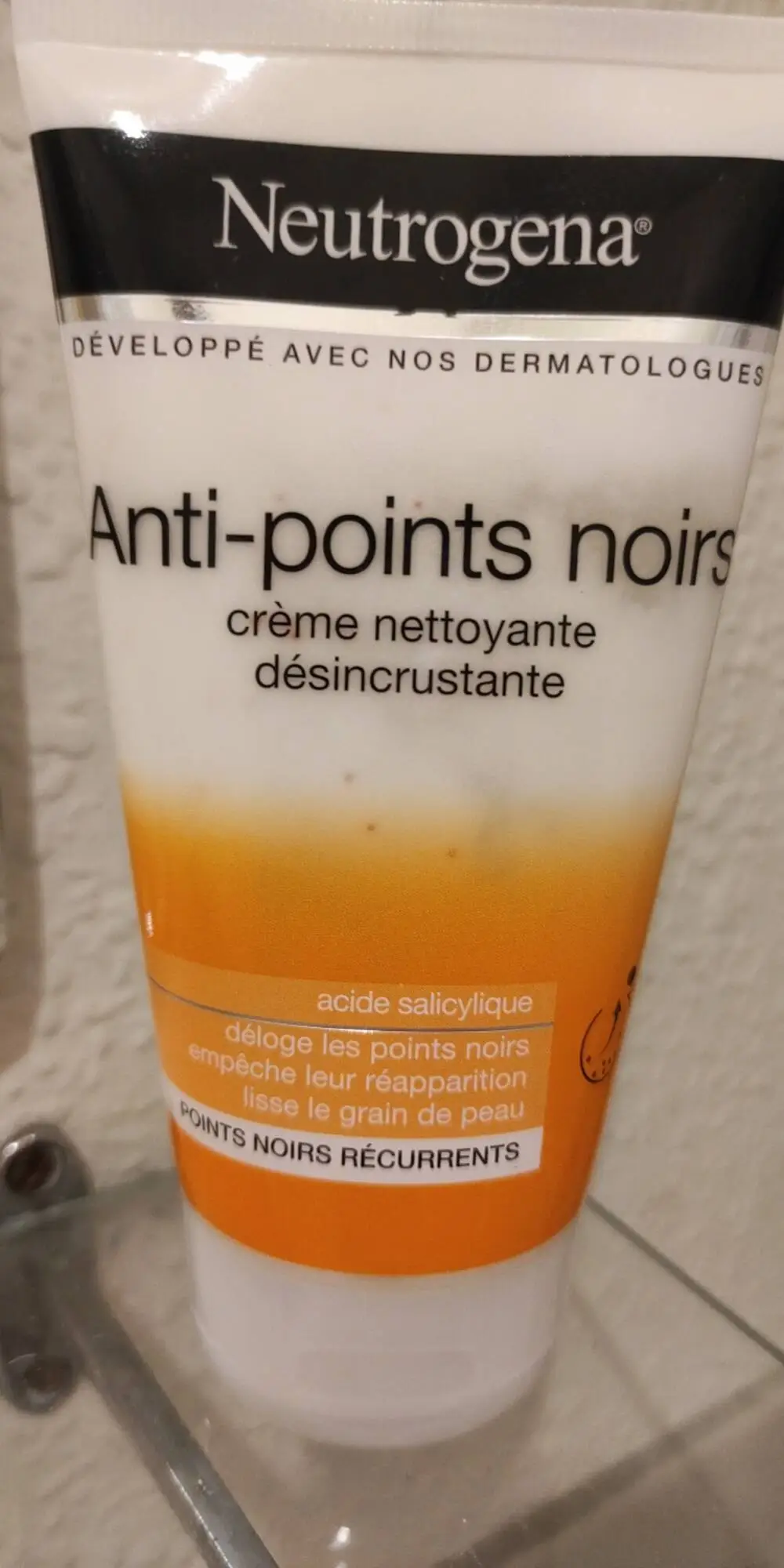 NEUTROGENA - Anti points noirs - Crème nettoyante désincrustante 