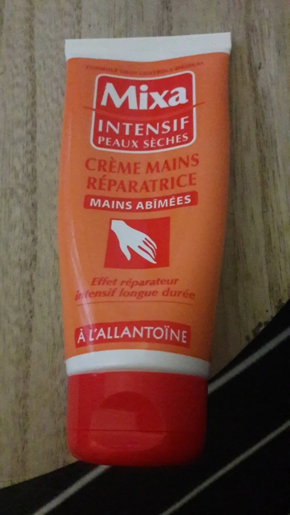 MIXA - Crème mains réparatrice mains abîmées à l'allantoïne