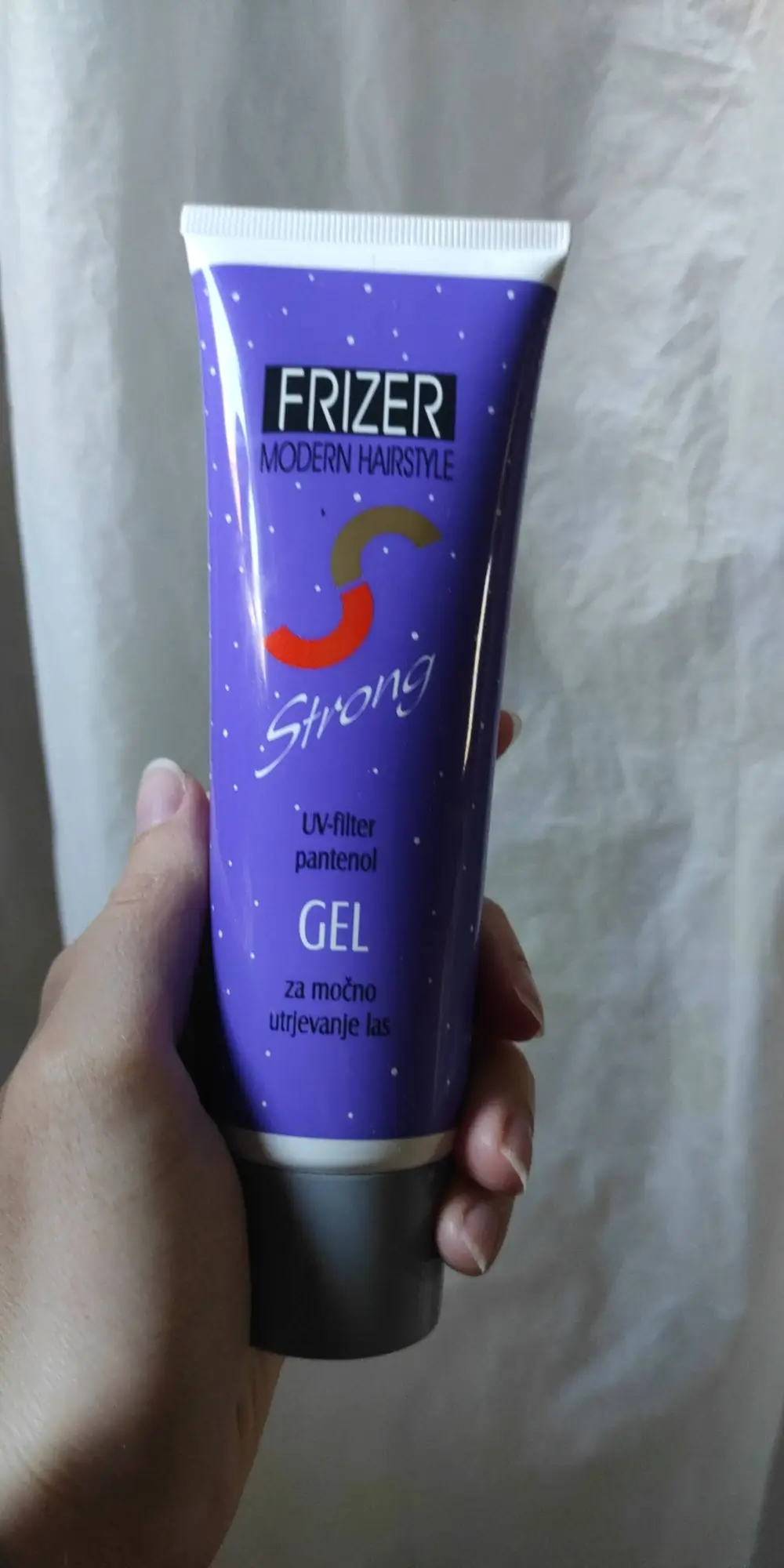 FRIZER - Modern hairstyle - Strong gel