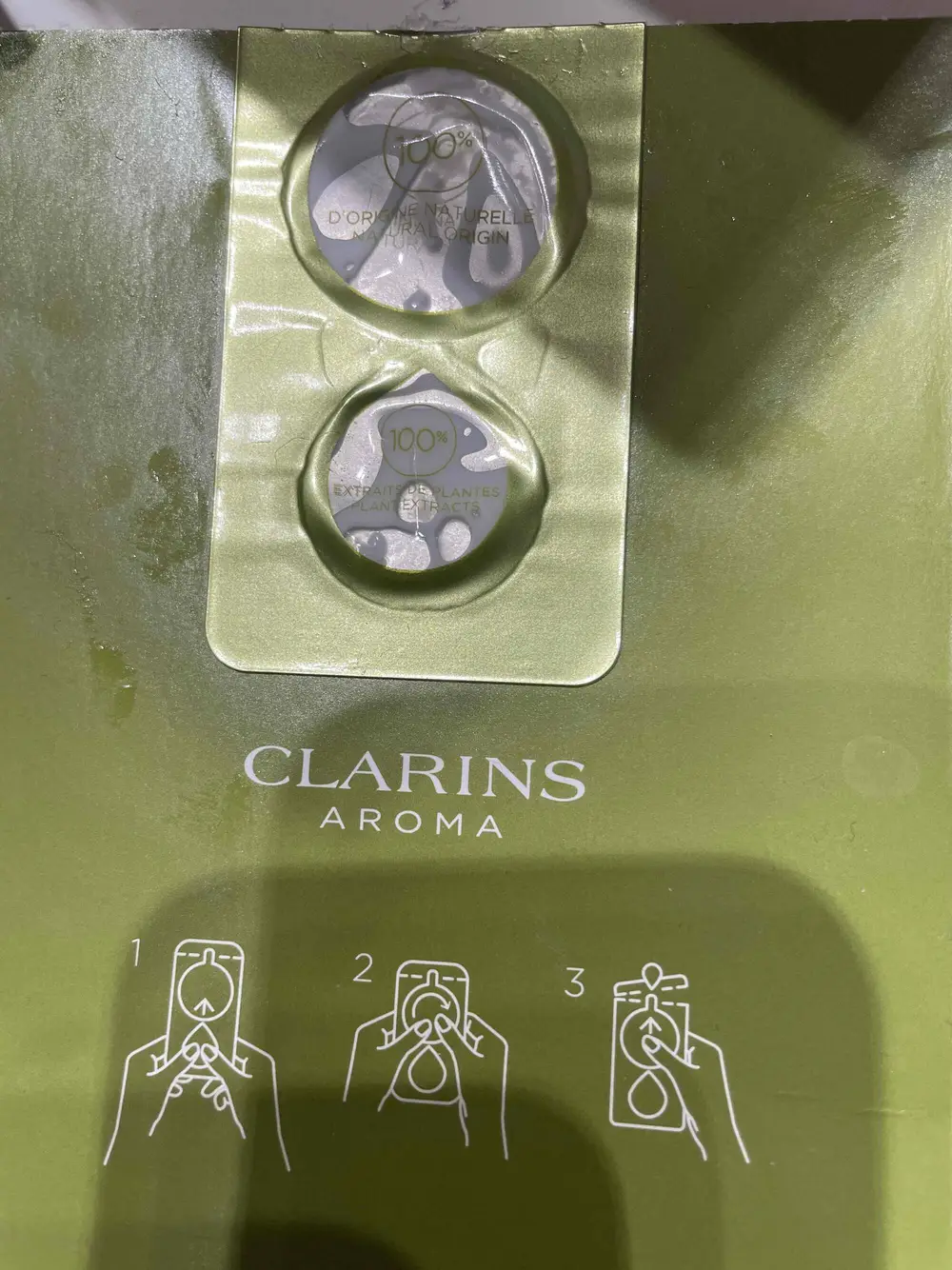 CLARINS - Emulsion-en-huile nutri-revitalisante