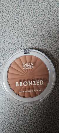 MUA MAKEUP ACADEMY - Bronzed - Matte bronzing powder