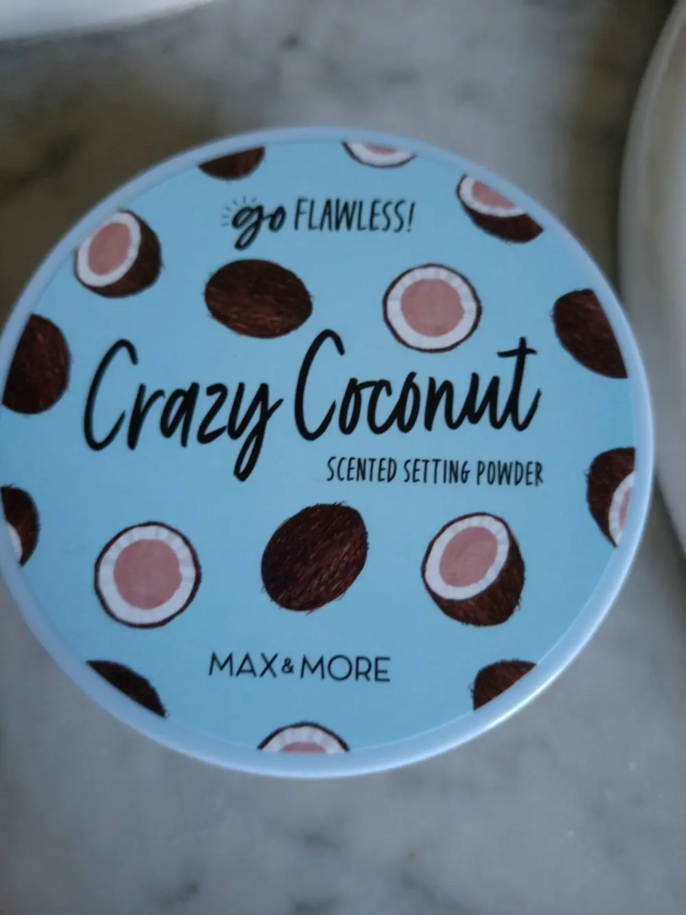 MAX & MORE - Crazy coconut - Scented setting powder