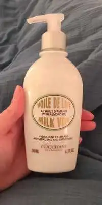 L'OCCITANE - Voile de lait à l'huile d'amande hydratant et lissant