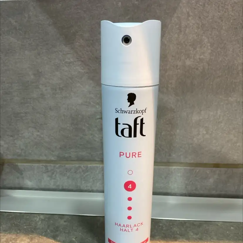 SCHWARZKOPF - Pure - Haarlack 4