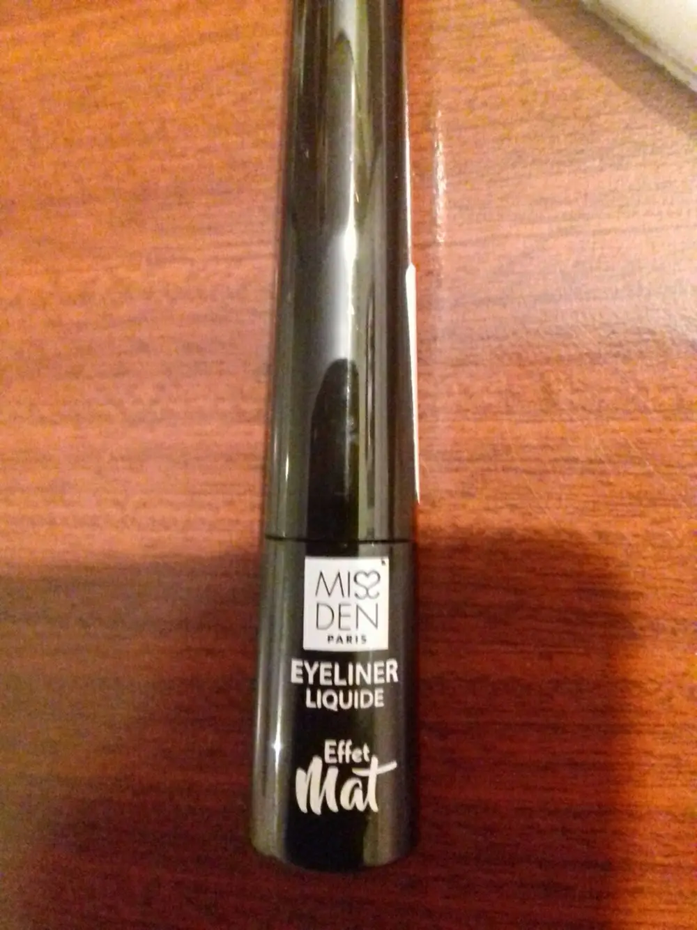 MISS DEN - Eyeliner liquide effet mat