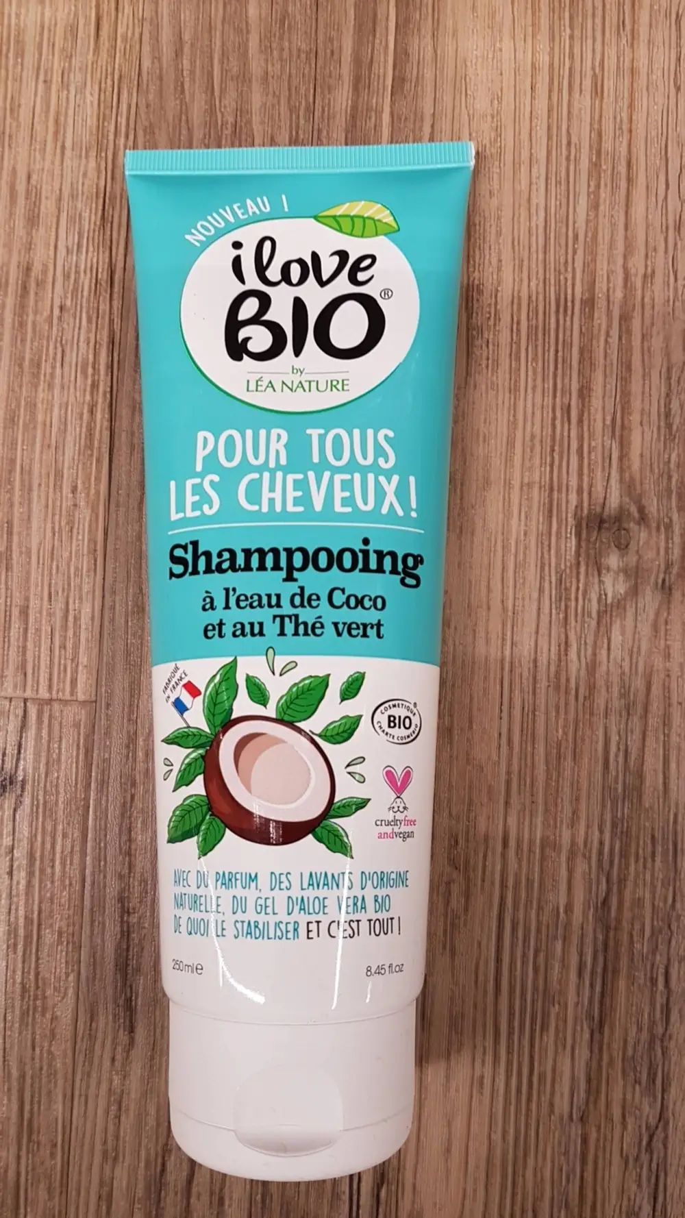 I LOVE BIO - Shampooing à l'eau de coco et au thé vert