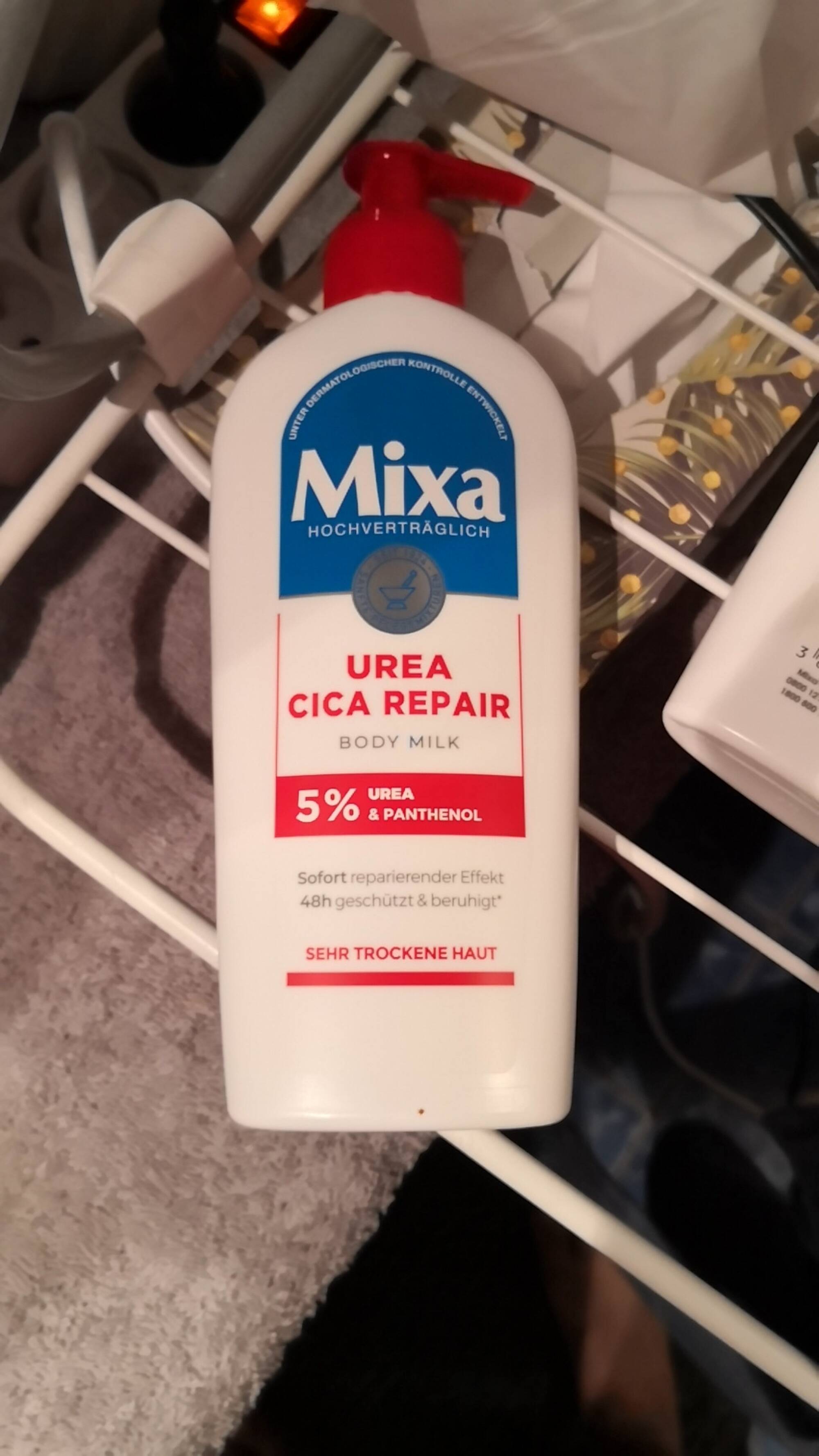 MIXA - Urea cica repair - Body milk