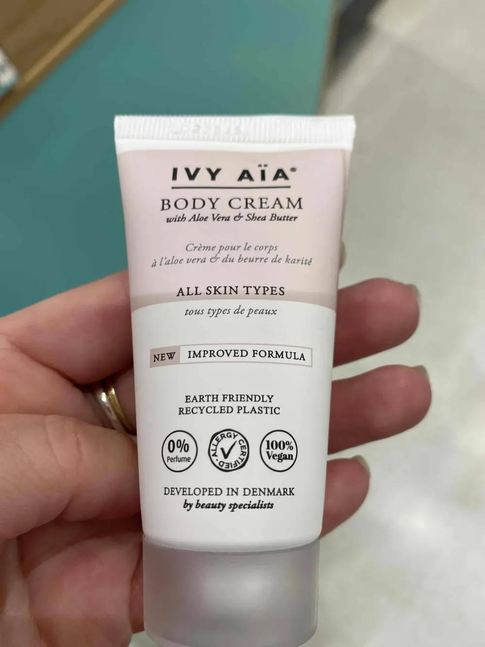 IVY AÏA - Crème pour le corps à l'aloe vera et karité