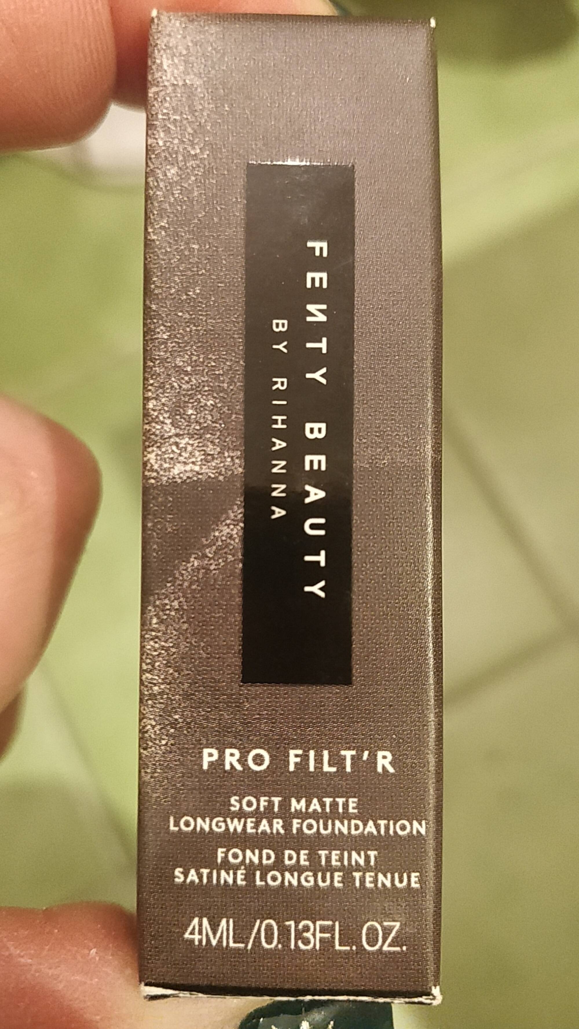 FENTY BEAUTY - Pro filt'R - Fond de teint satiné longue tenue