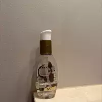 OGX - Nourishing+ coconut milk anti-breakage serum