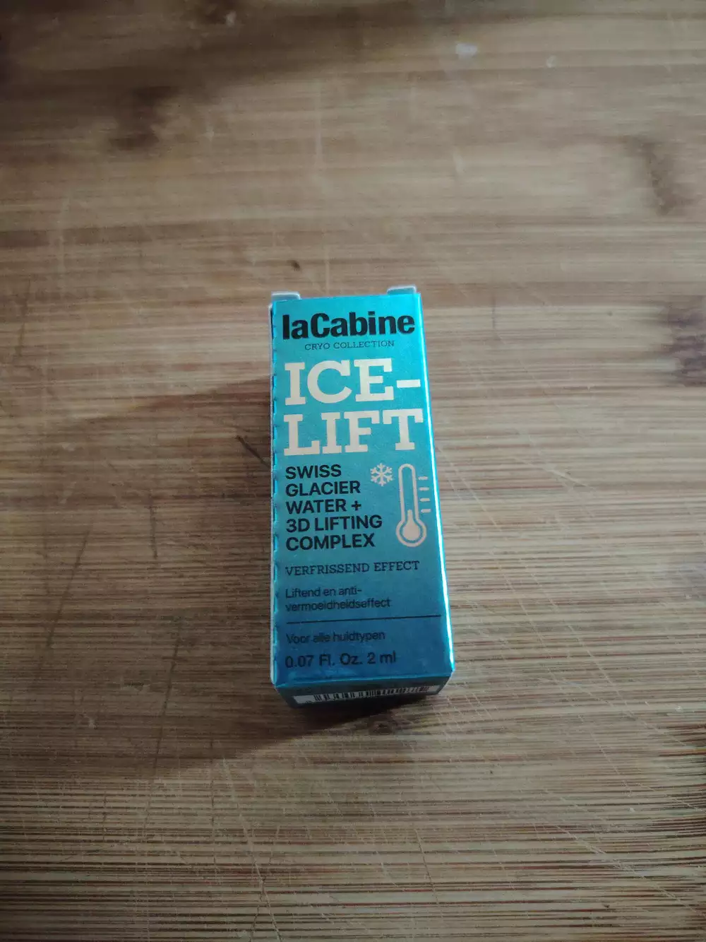 LA CABINE - Ice-lift swiss glacier water + 3D lifting complex