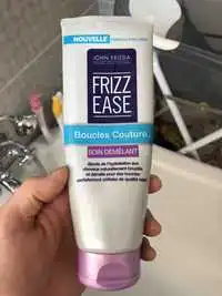 JOHN FRIEDA - Frizz ease boucles couture - Soin démêlant