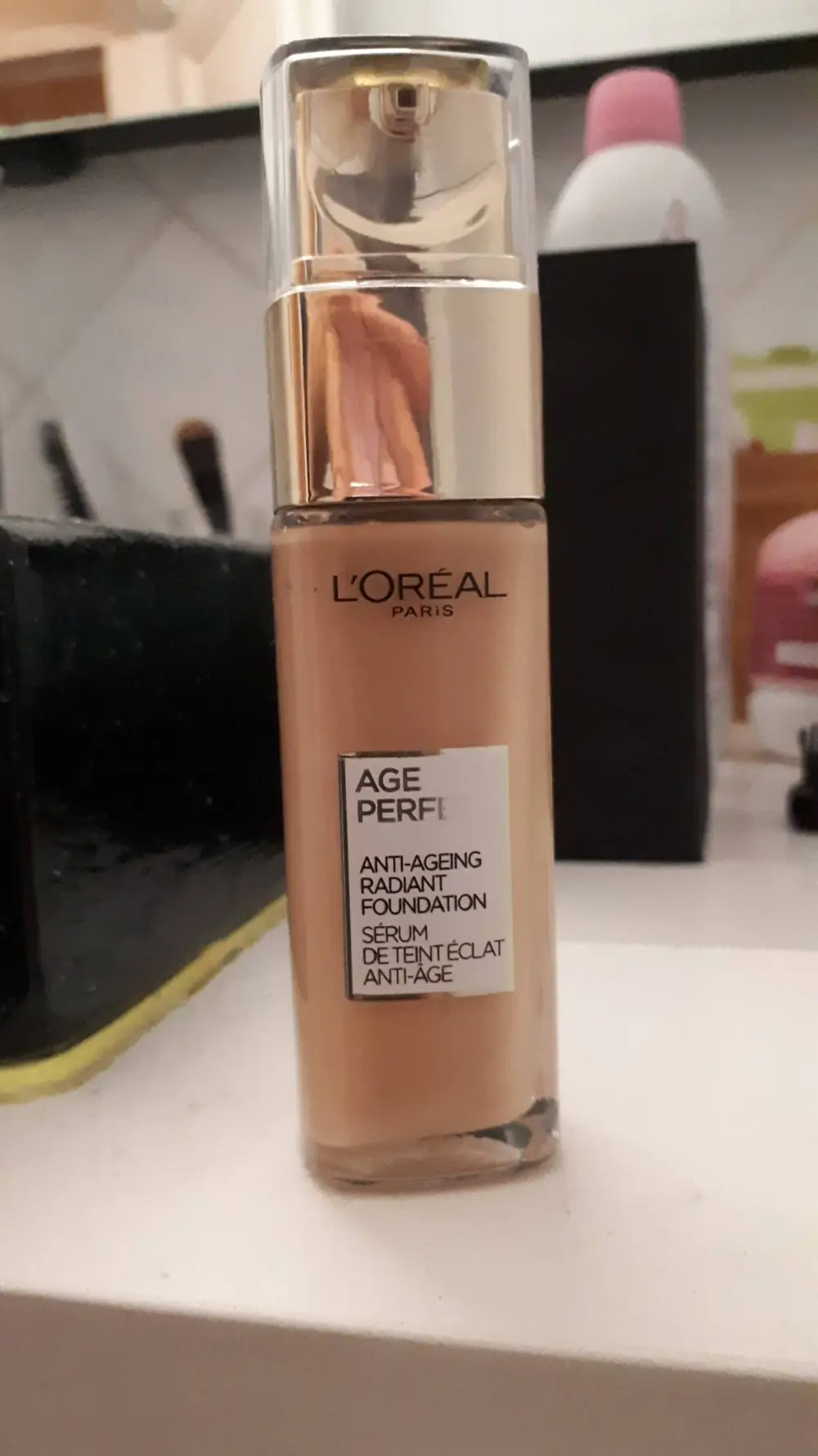 L'ORÉAL PARIS - Age perfect - Anti-ageing radiant foundation