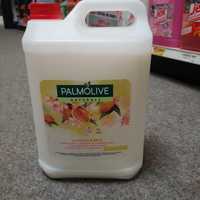 PALMOLIVE - Amande & lait - Crème lavante pour les mains