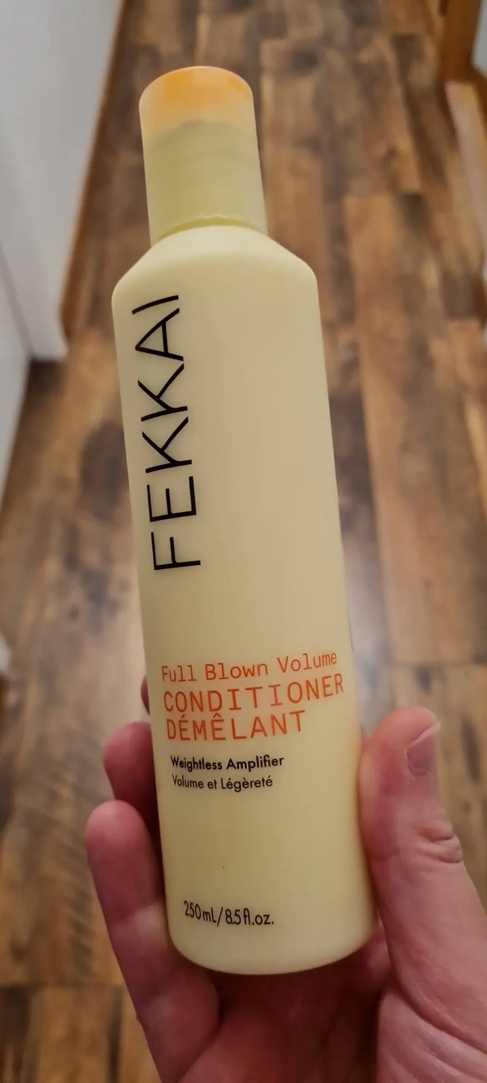 FEKKAI - Full blown volume - Démêlant volume et légèreté