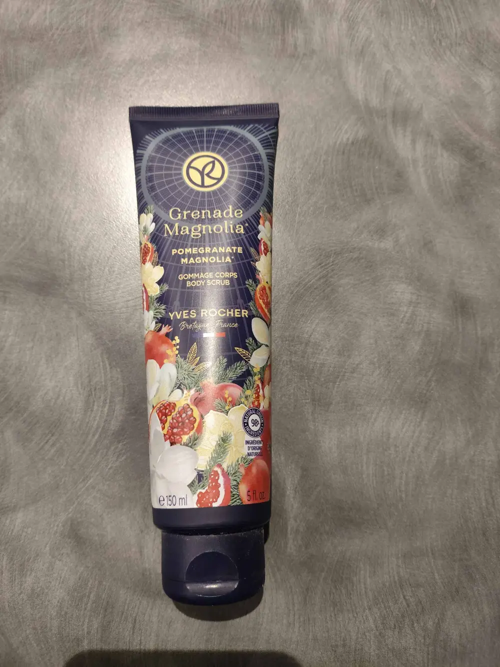 YVES ROCHER - Grenade magnolia - Gommage corps 