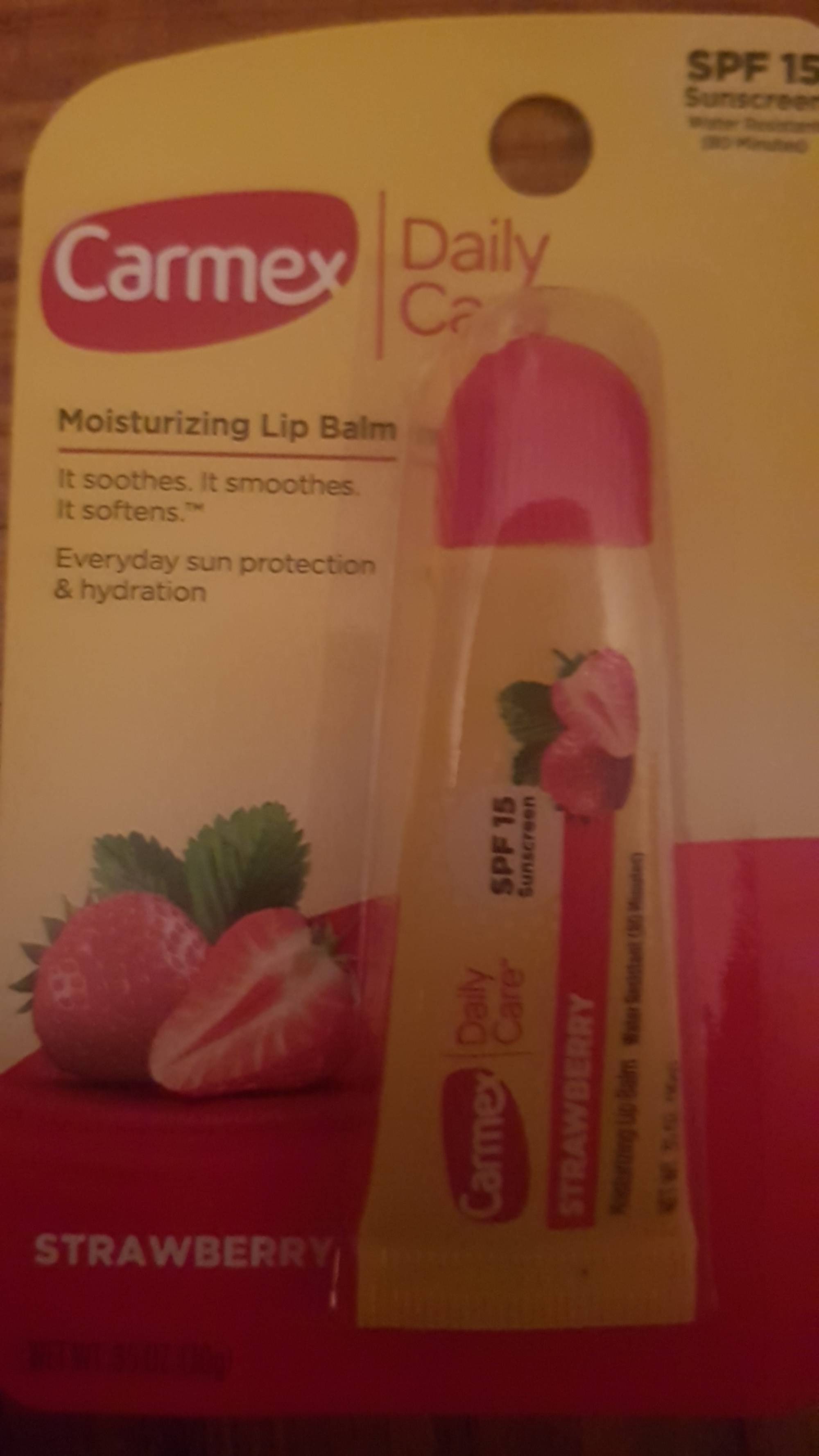 CARMEX - Strawberry - Moisturizing lip balm