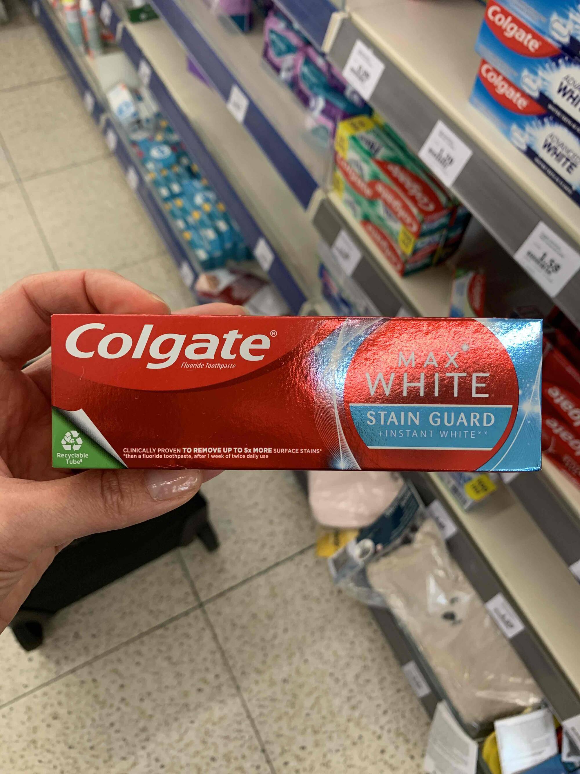 COLGATE - Fluoride toothpaste max white 