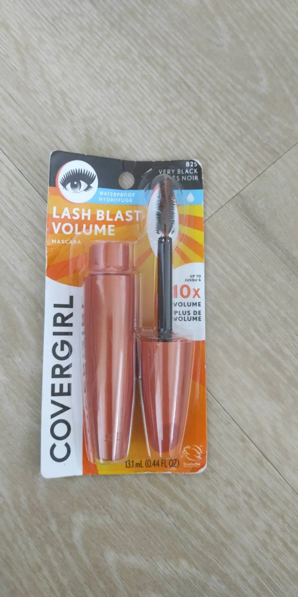 COVERGIRL - Lash blast volume - Mascara 825 très noir