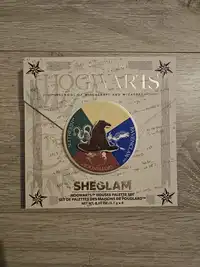 SHEGLAM - Set des palettes des maisons de poudlard