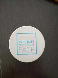 EVERYDAY MINERALS - Face - Finishing powder