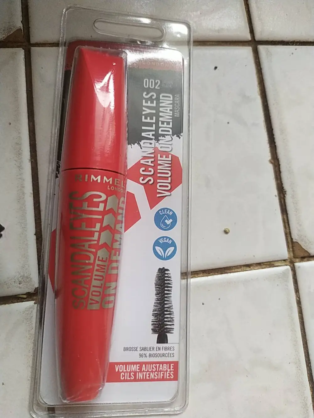 RIMMEL LONDON - Scandaleyes volume on demand mascara 002