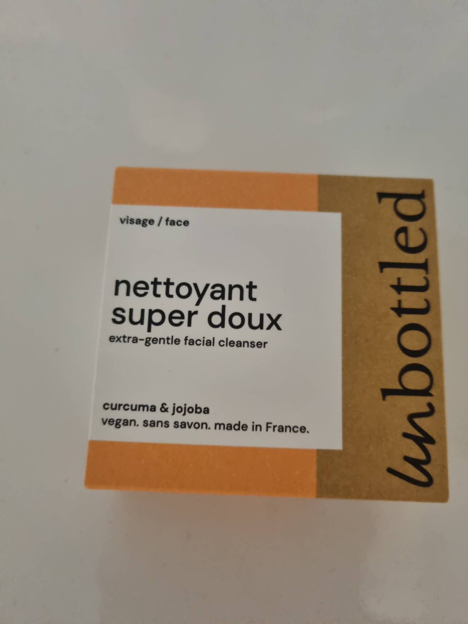 UN BOTTLED - Nettoyant super doux