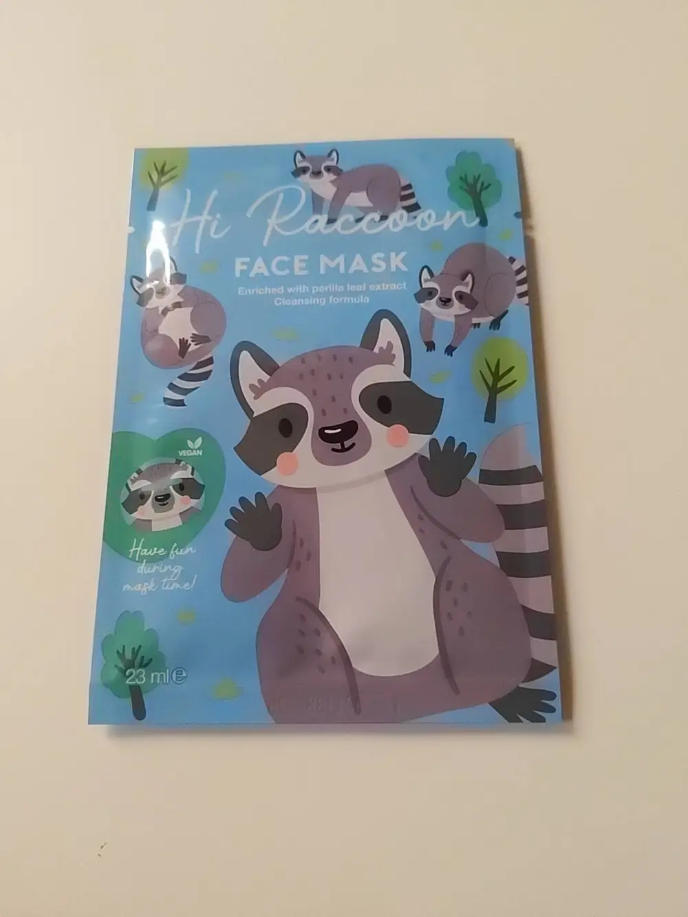 MAXBRANDS MARKETING B.V. - Hi Raccoon - Face mask 