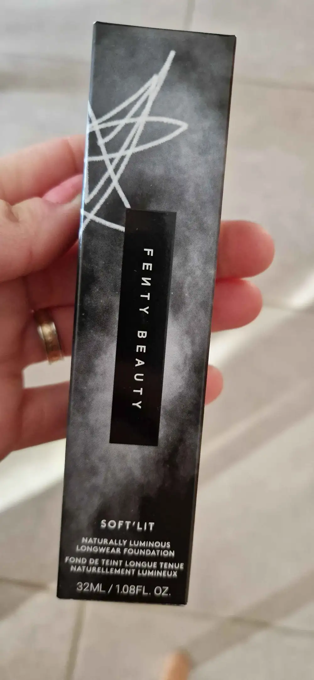 FENTY BEAUTY - Soft'lit - Fond de teint longue tenue