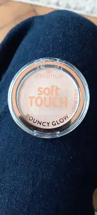 ESSENCE - Soft touch - Bouncy glow 10 soft glaze
