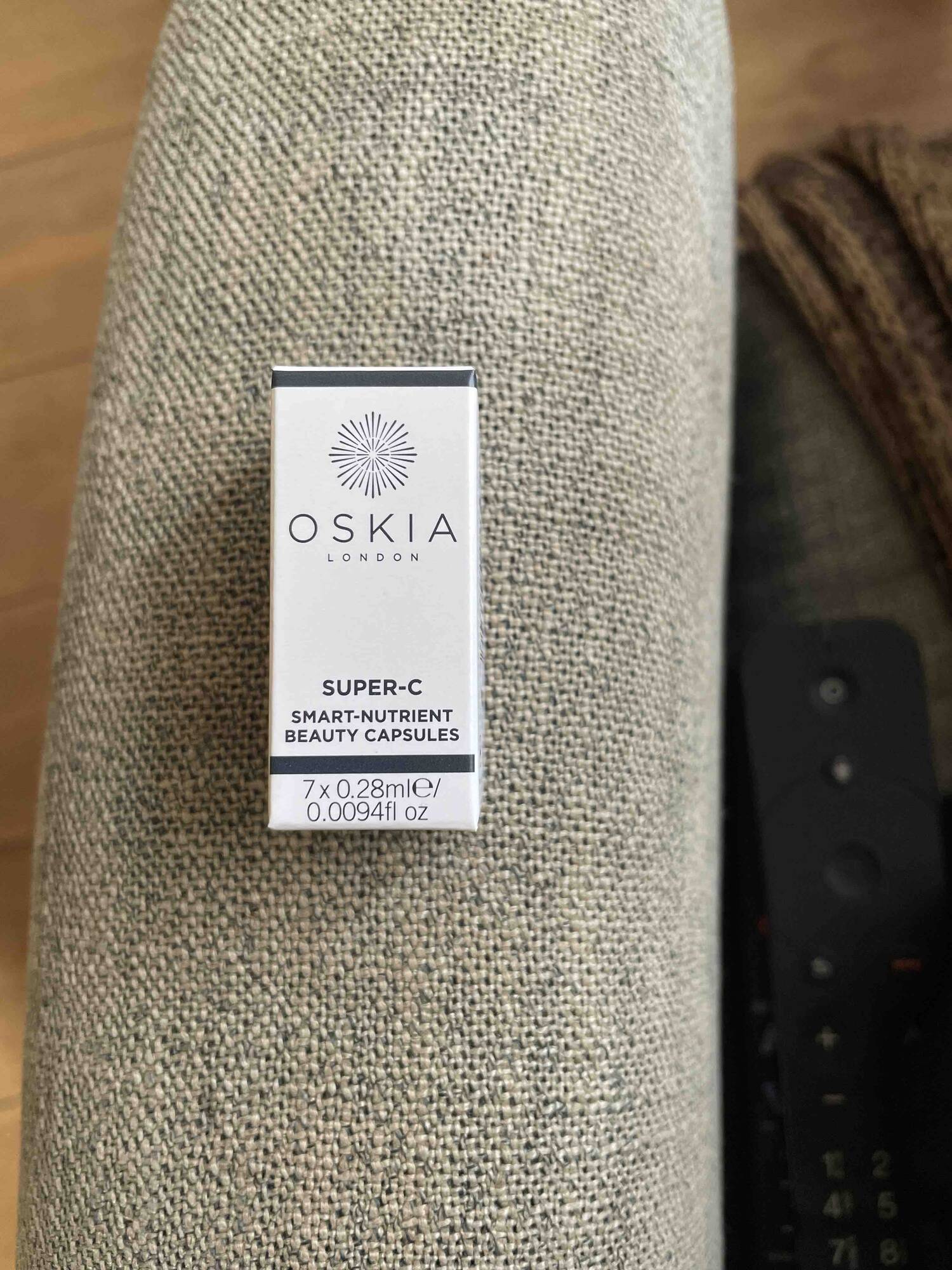 OSKIA - Super-C - Smart-nutrient beauty capsules