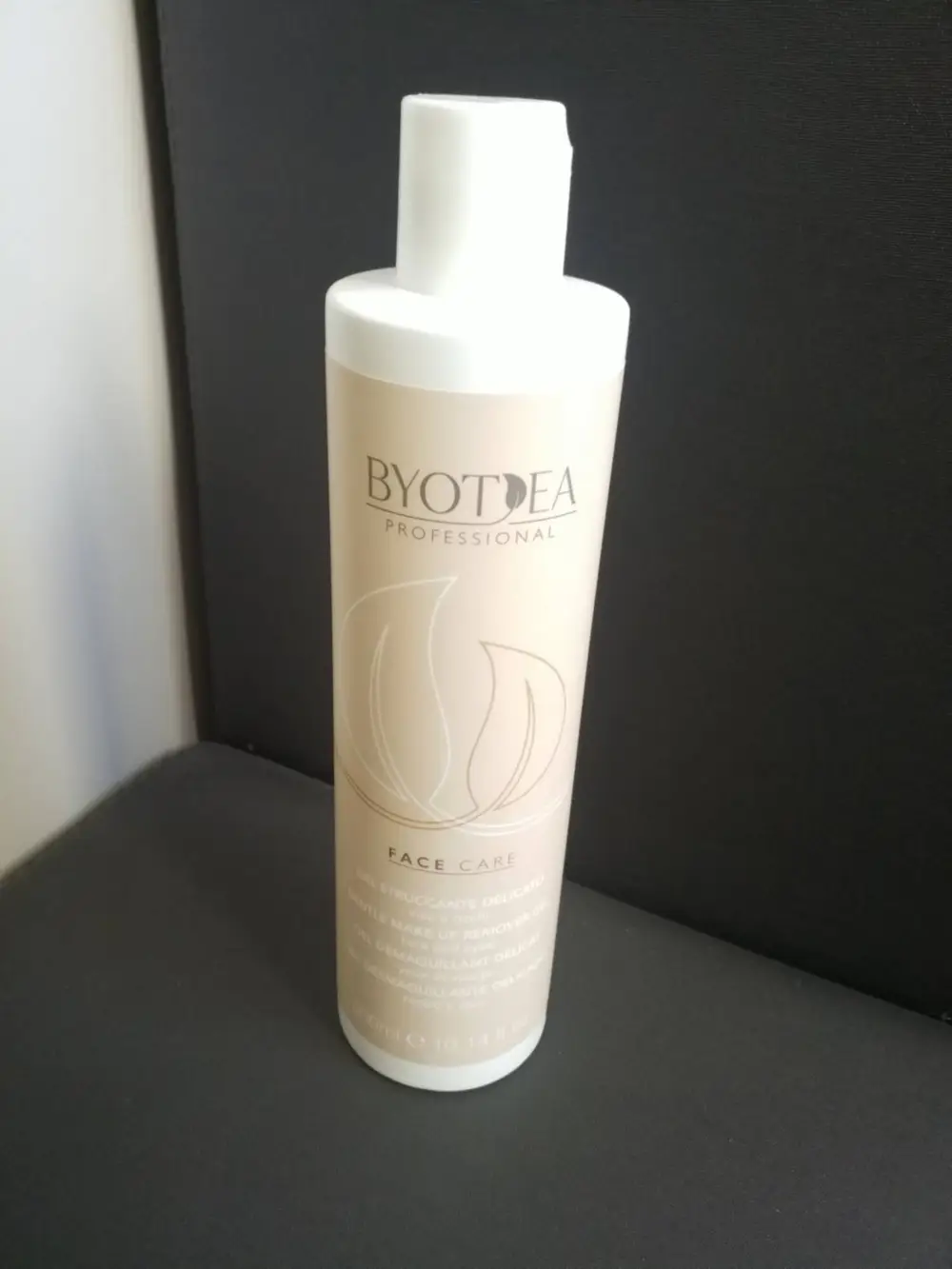BYOTEA - Gel démaquillant délicat 