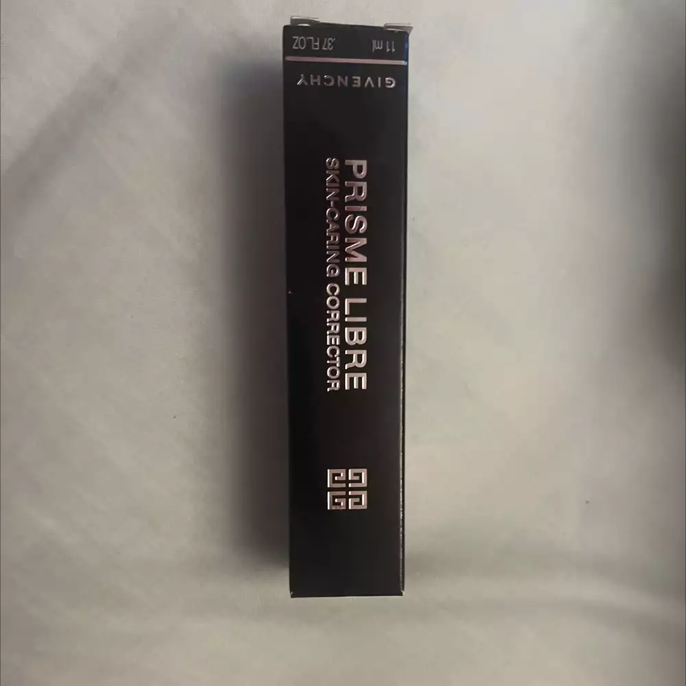 GIVENCHY - Prisme libre - Skin-caring corrector 