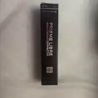 GIVENCHY - Prisme libre - Skin-caring corrector 