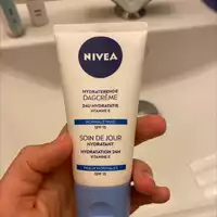 NIVEA - Soin de jour hydratant SPF15
