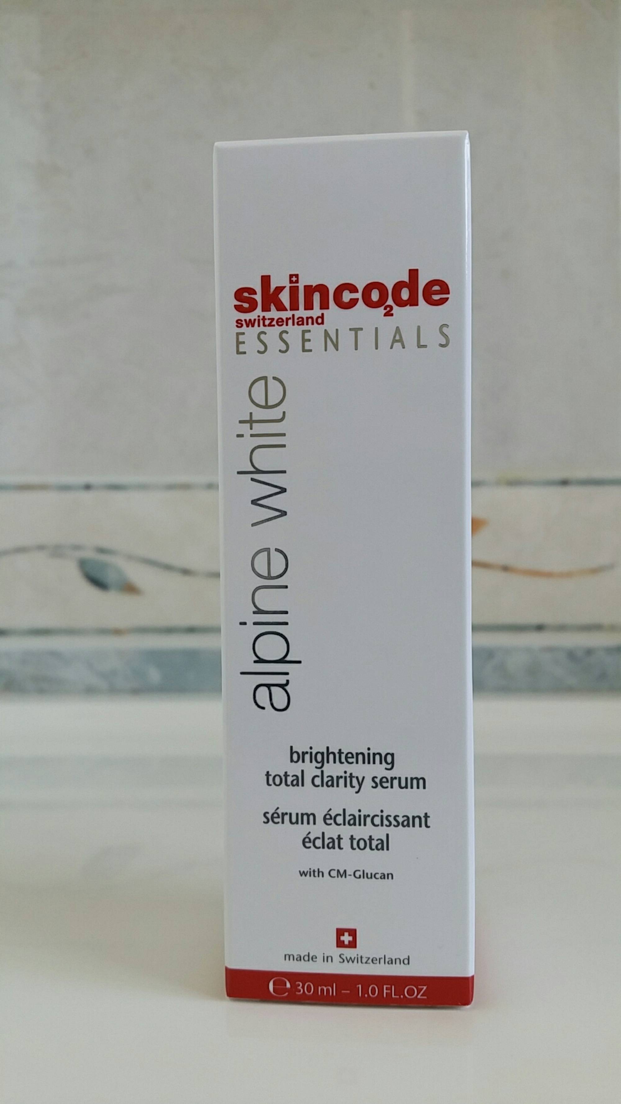 SKINCODE - Essentials Alpine white - Sérum éclaircissant éclat total