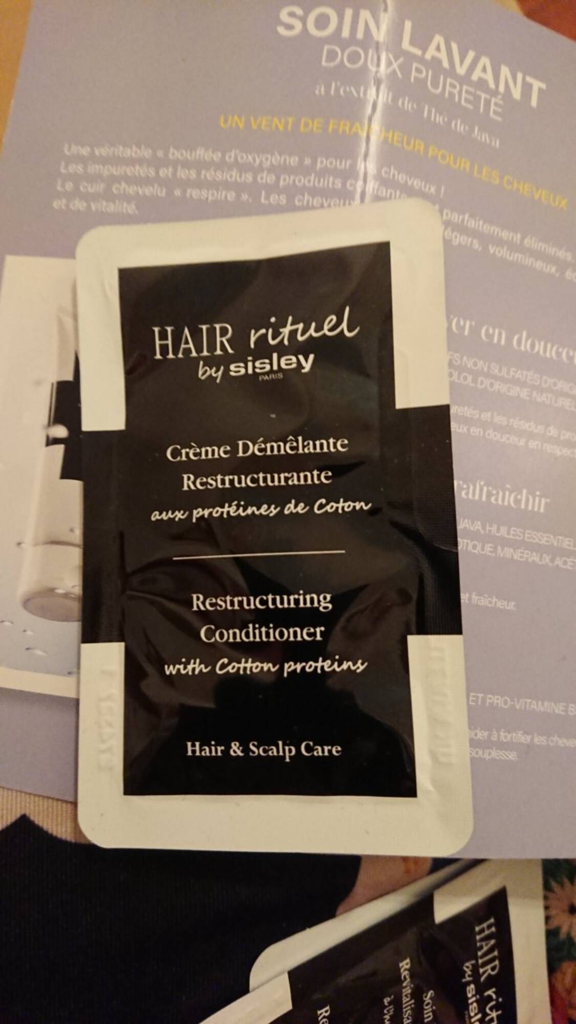 SISLEY - Hair rituel - Crème démêlante restructurante 