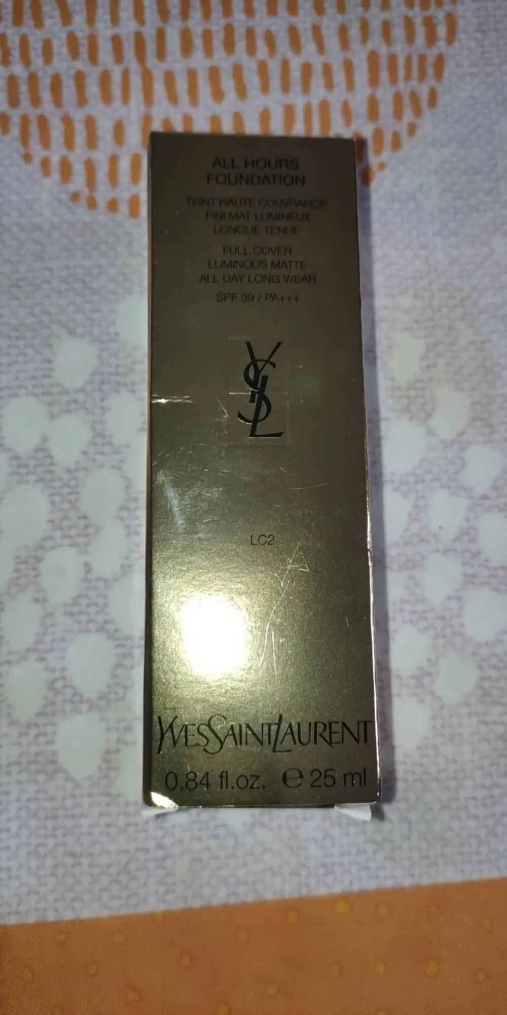 YVES SAINT LAURENT - Teint haute couvrance fini mat lumineux