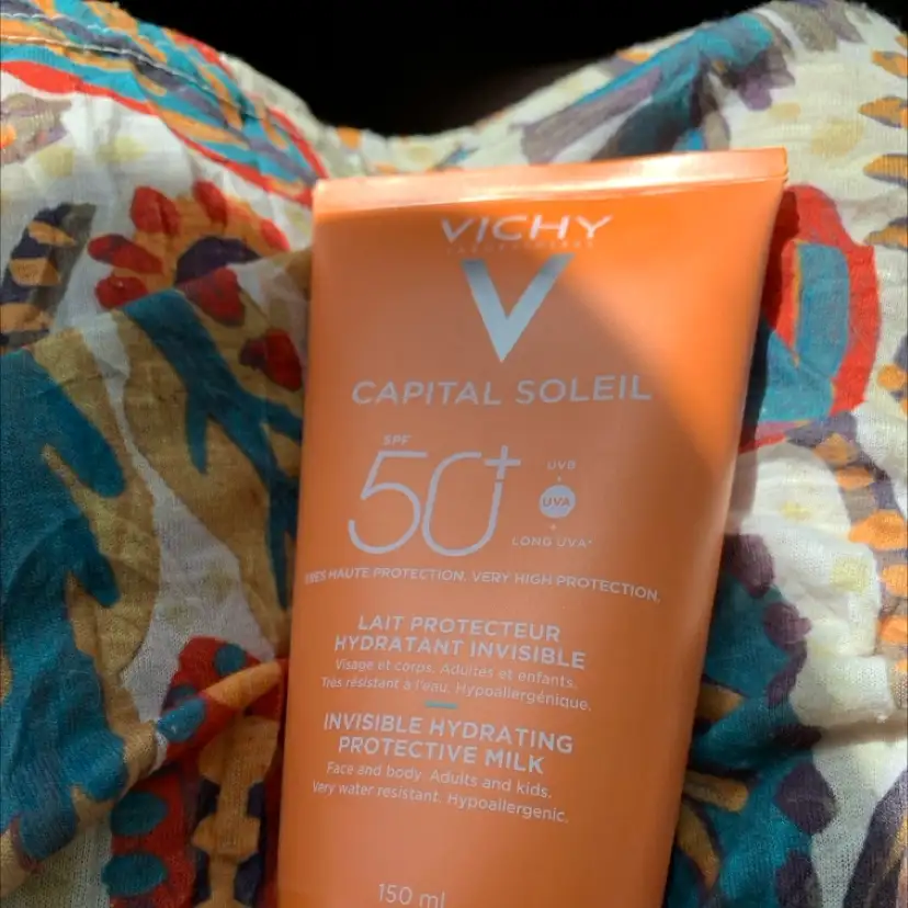 VICHY - Capital soleil - Lait protecteur hydratant invisible SPF 50+