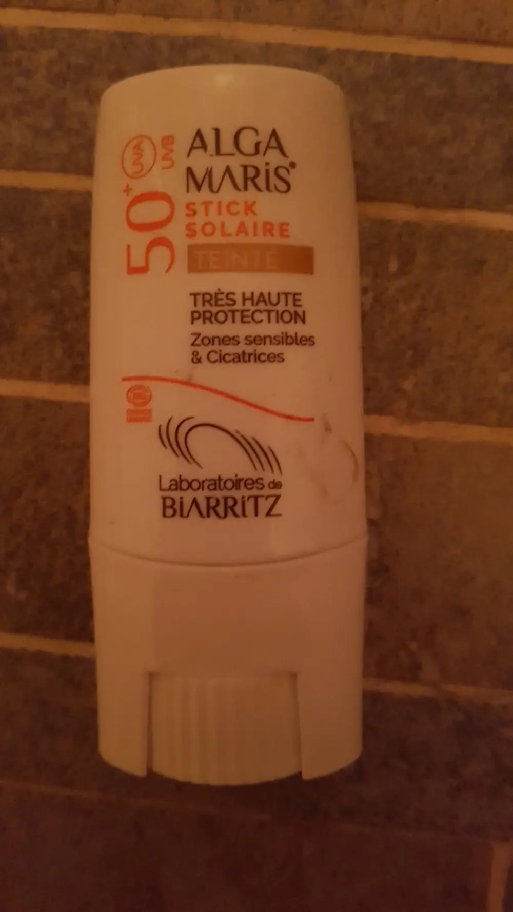 LABORATOIRES DE BIARRITZ - Alga maris - Stick solaire teinté 50+ très haute protection